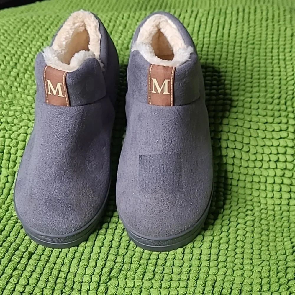 Sport sz 240 (37-38) faux fleece lined faux suade bedroom slippers unisex